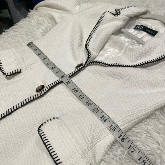 Zara Blazer in White Black Medium - Picture 5 of 7